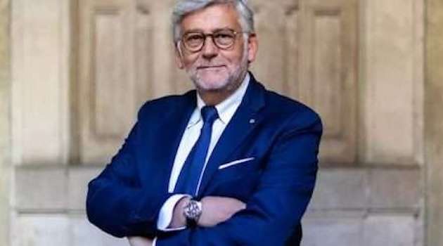 Ex vertici Conad indagati per corruzione e autoriciclaggio nella vicenda Auchan