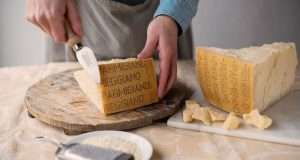 Il Parmigiano Reggiano al SIAL, nel primo mercato europeo di esportazione